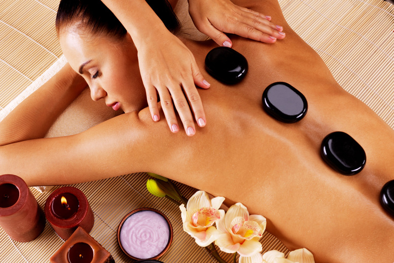 hot-stones-therapy-giulia-beauty